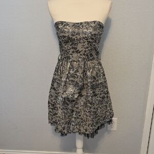 Chic Strapless Black and Silver Dress